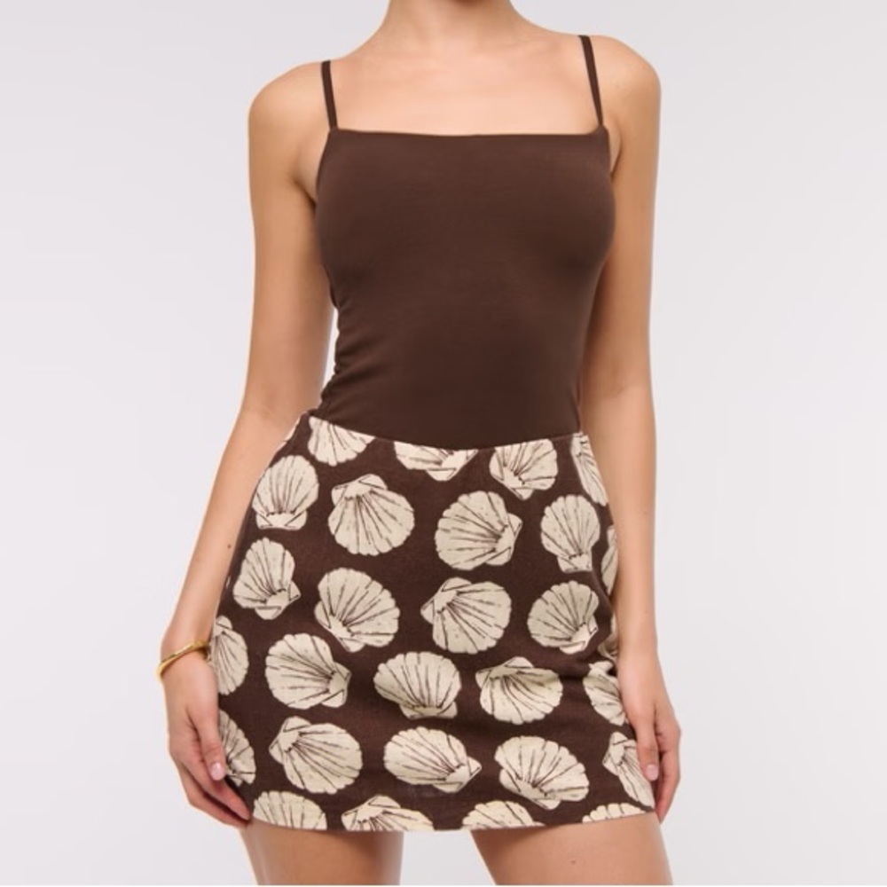 Linen-Blend Shell Mini Skort - Picture 2 of 5